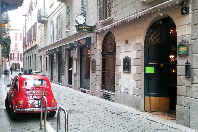 2 hour Vintage Fiat 500 Central City Tour in Milan - The Fiat’s charm comes with real limits
