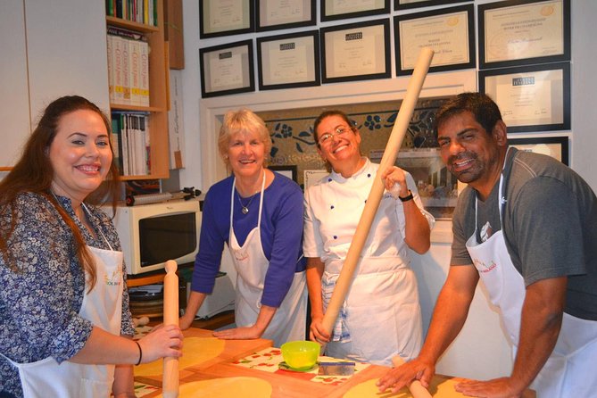 An exclusive experience: food market, private chef and lunch! - Learning pasta or gnocchi by hand