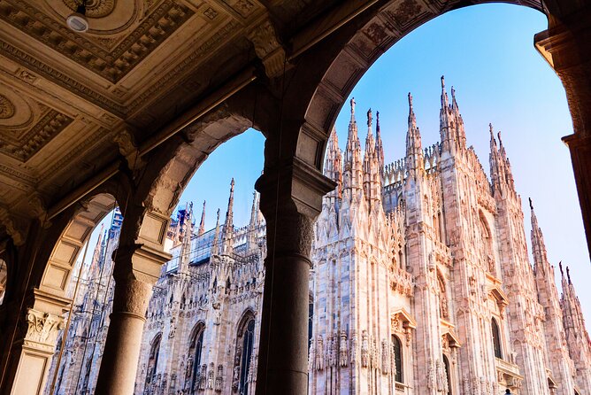 Best of Milan: 3 Icons Tour in 40 Languages + Hop On Hop Off - Sforza Castle and the quieter finish