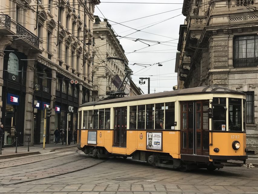Best of Milan: Private Walking Tour - Narrow streets, buildings, and the people behind them