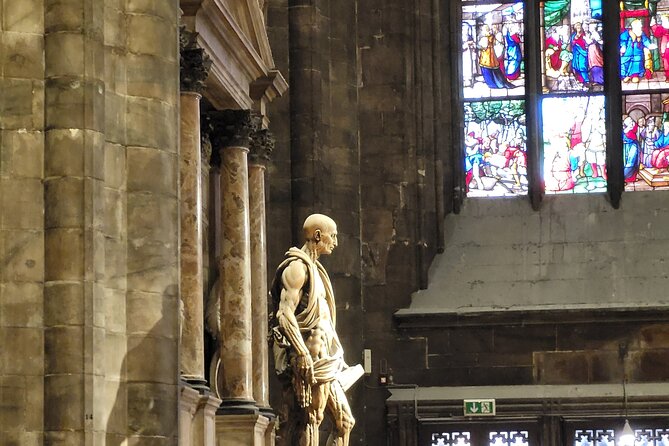 Cathedral & Skyline: Duomo di Milano Tour with Rooftop Access - Key points before you book
