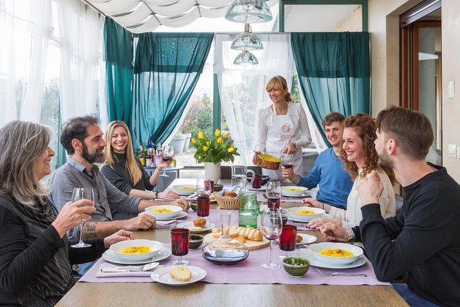 Cesarine: Typical Dining & Cooking Demo at Local's Home in Milan - Reading the four-course menu