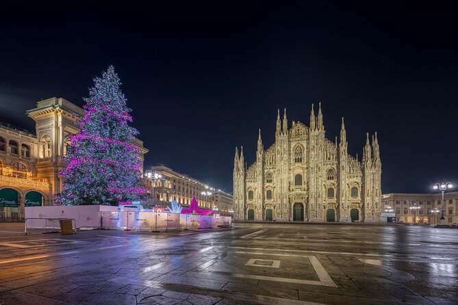 Christmas Time in Milan Walking Tour - Villaggio delle Meraviglie on Via Palestro