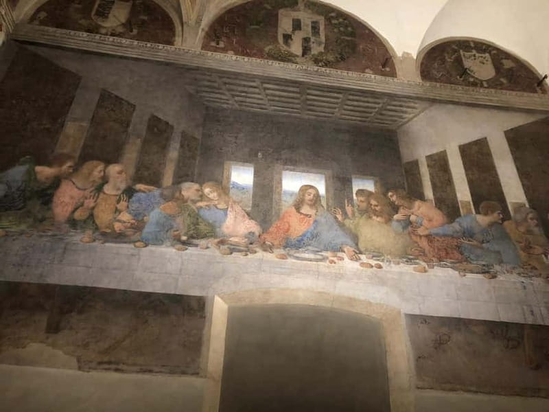 Da Vinci's Last Supper Express Semi-Private Guided Tour - Meeting your guide at Santa Maria delle Grazie