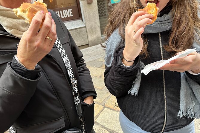 Delicious Milan Street Food Tour Tasting and Sightseeing with Local Guide - The guide makes the difference