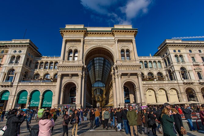 Discover Milan's Marvels: Last Supper, Duomo & Secret Gems Tour - Via Dante turns the transfer into part of the tour
