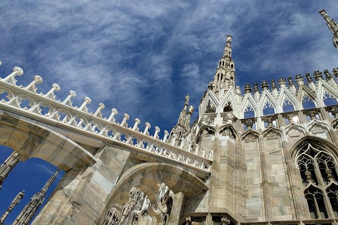 Duomo and Sforza Castle Guided Tour in Milan - The subway transfer and a useful coffee break