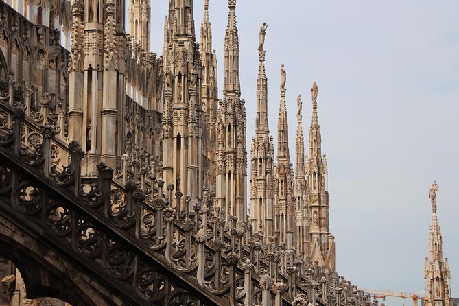 Duomo Cathedral Guided Tour - Why the headset is more useful than it sounds