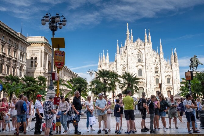 Elevated Ecstasy: Duomo Discovery & Rooftop Marvels! - Dress and entry rules