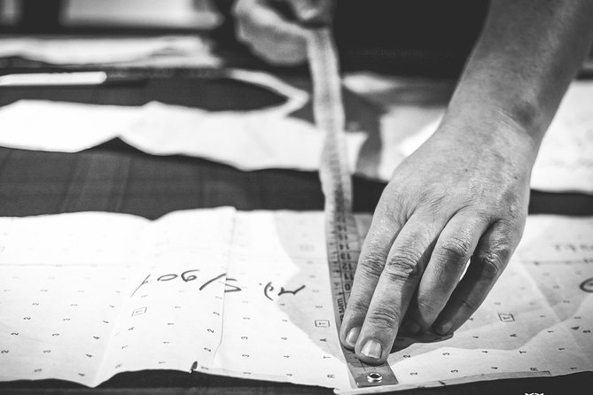 Fashion Workshop in Atelier and Fashion District Tour - A private tour that works for families