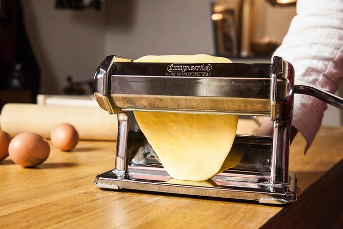 Fresh Homemade Pasta and Tiramisu Cooking Class in Milan - Ricotta and spinach ravioli with butter and sage