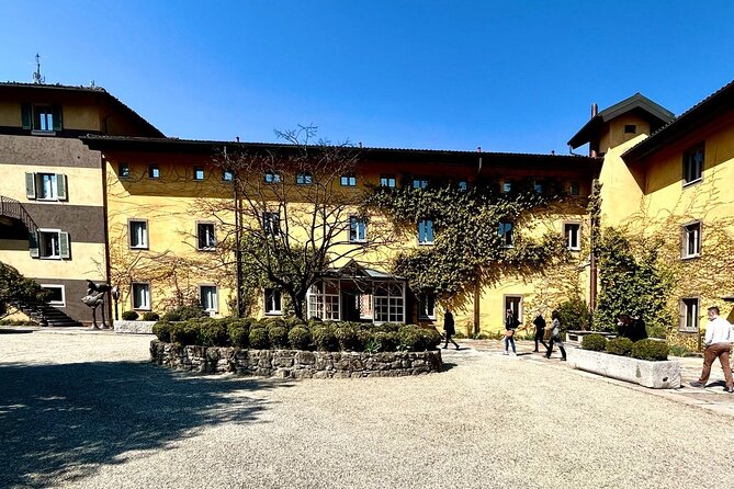 From Lake Como or Milan: Serravalle VIP shopping and Wine Tasting - Who will enjoy this day most?