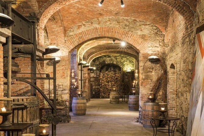 From Lake Como or Milan: Serravalle VIP shopping and Wine Tasting - Important booking details