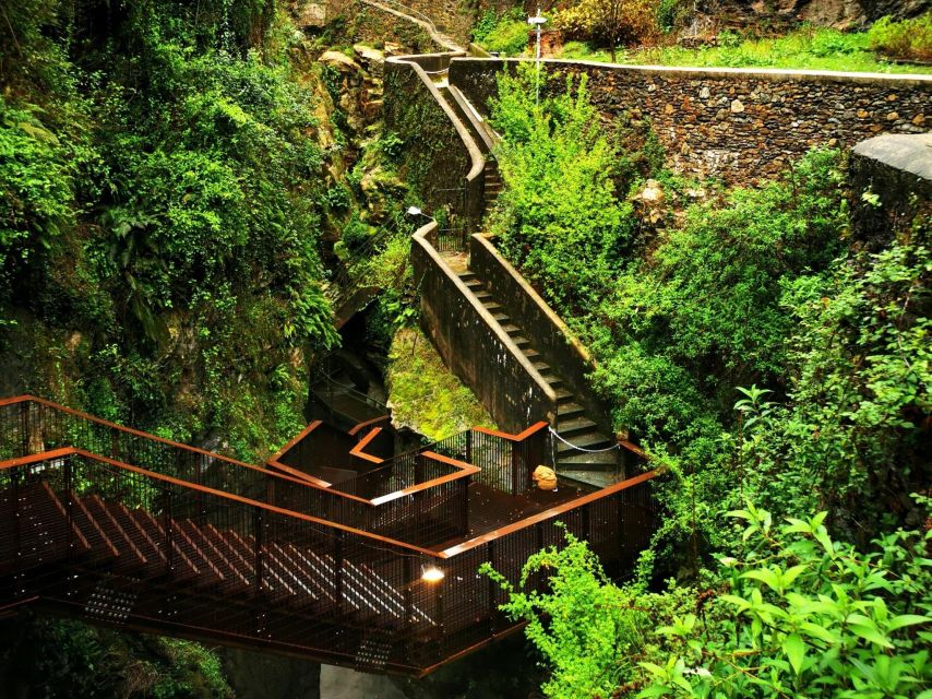 From Milan: Bellagio, Varenna & Bellano Gorge Small Group - What the small group changes
