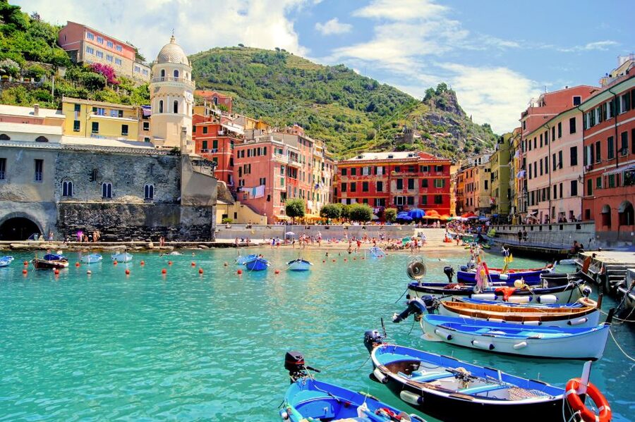From Milan: Cinque Terre with Portovenere and Boat Cruise - The 80-minute boat ride across the Ligurian Sea
