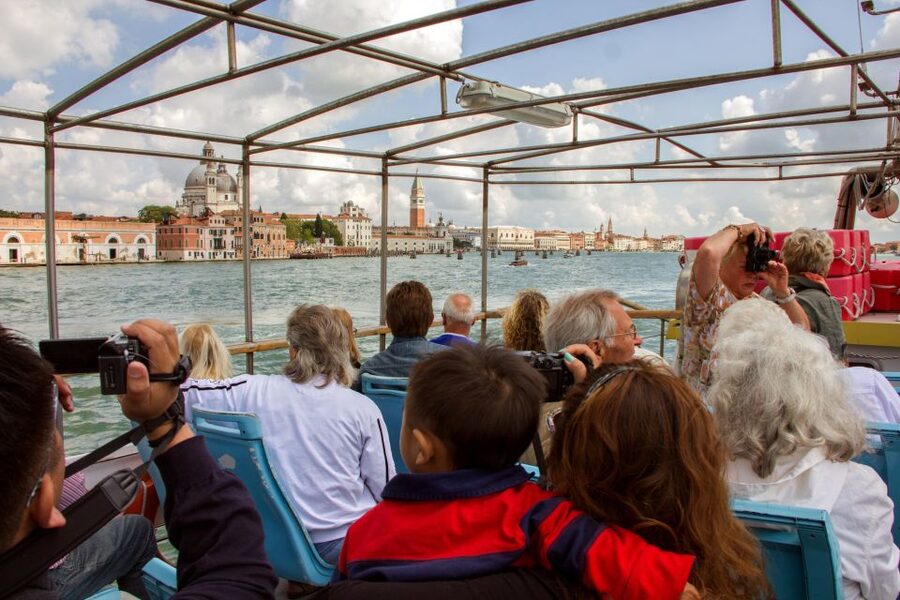From Milan: Day Trip to Venice with Guided City Tour - Key points at a glance