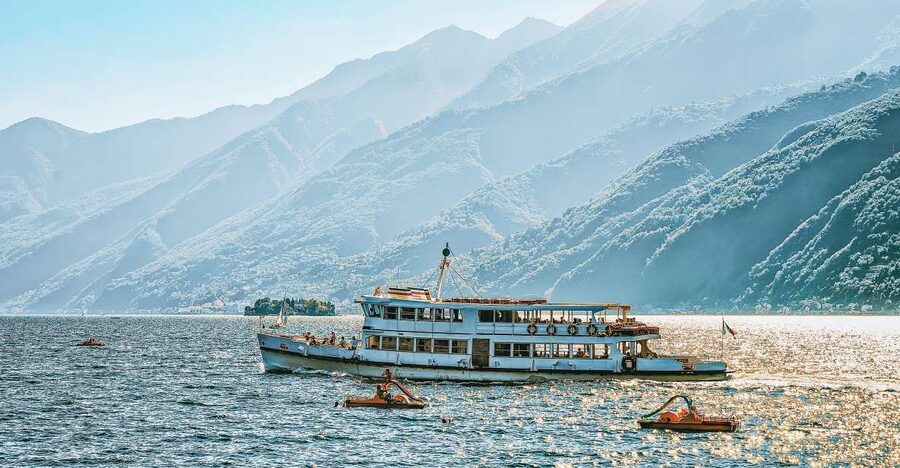 From Milan: Small Group Como, Bellagio, Varenna, Boat Cruise - The central lake cruise and its historic villas