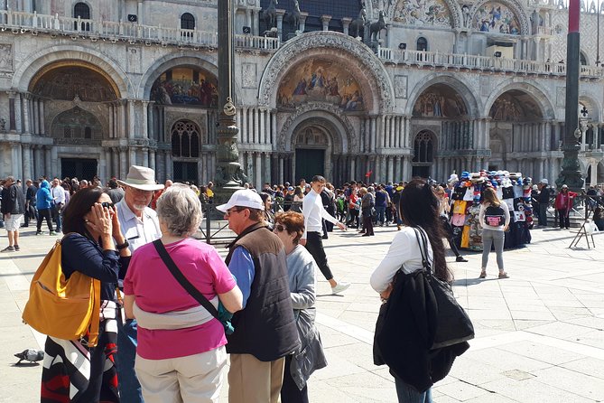 From Milan: Venice Full-Day Guided Tour With Boat Ride - Two hours to eat, wander, or ride a gondola