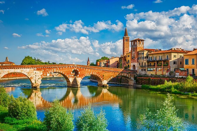 From Milan: Verona, Sirmione and Lake Garda Tour with Boat Cruise - Should you book the Verona and Lake Garda tour?