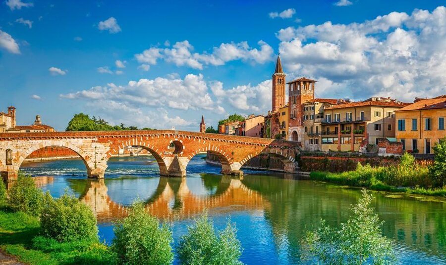 From Milan: Verona, Sirmione and Lake Garda with Boat Cruise - Rain, timing, and practical limits