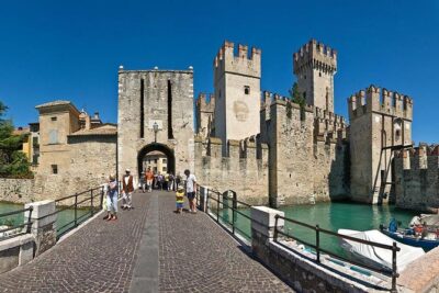 Full-Day Lake Garda and Desenzano del Garda from Milan – small group tour