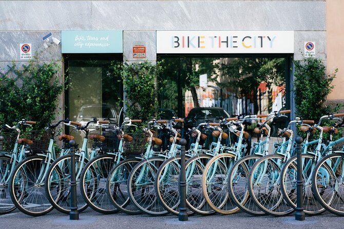 Highlights and hidden gems of Milan Bike Tour - Why a bicycle works so well in Milan