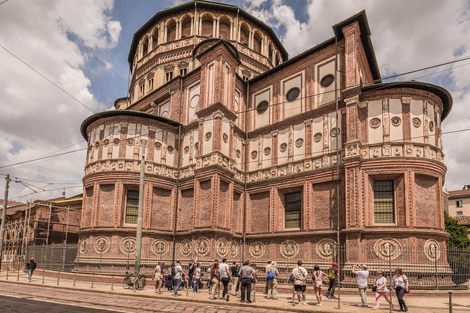 Historic Milan Tour with Skip-the-Line Last Supper Ticket - La Scala and the final walk