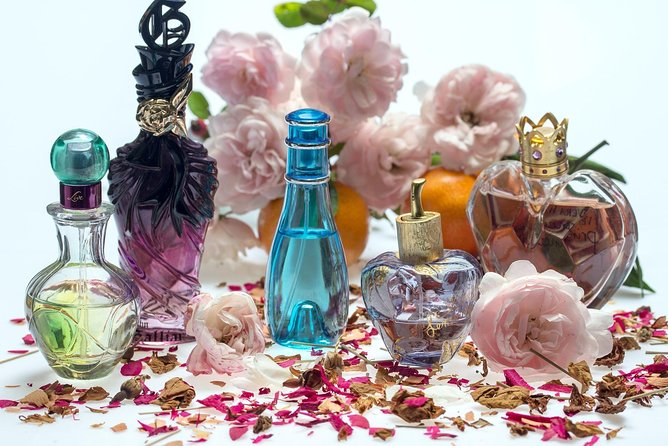 Italian Perfume Workshop in Milan - Learning how perfume notes work