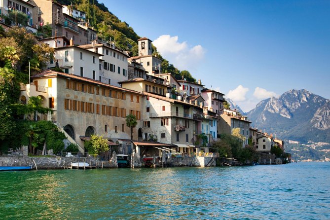 Italy and Switzerland Day Trip: Lake Como, Bellagio & Lugano from Milan - Crossing into Switzerland for Lugano