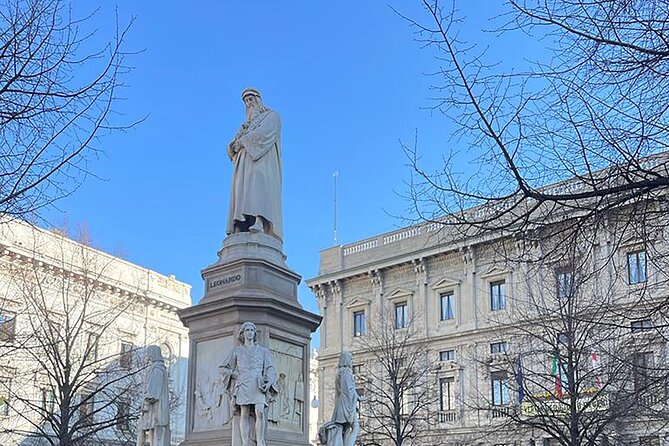 Jewish Guided Tour in Milan - Corso Vittorio Emanuele II and the royal city
