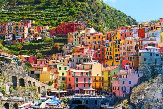 Ligurian Colors, Cinque Terre Full Day Private Transfer Excursion From Milan - Riomaggiore and the return to Milan