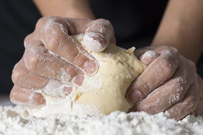 Mamma Mia! Make Your Own Italian Pizza in Milan - Making pizza with Armando in a Milan kitchen