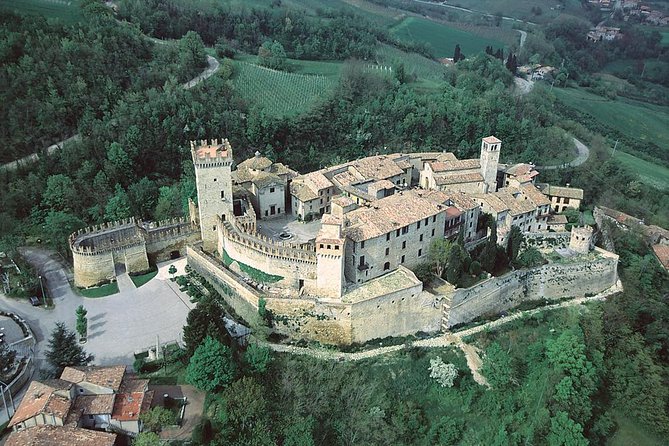 Medieval villages & Cremona Stradivari's town, tour from Milan - Food, breaks, and the pace of the day
