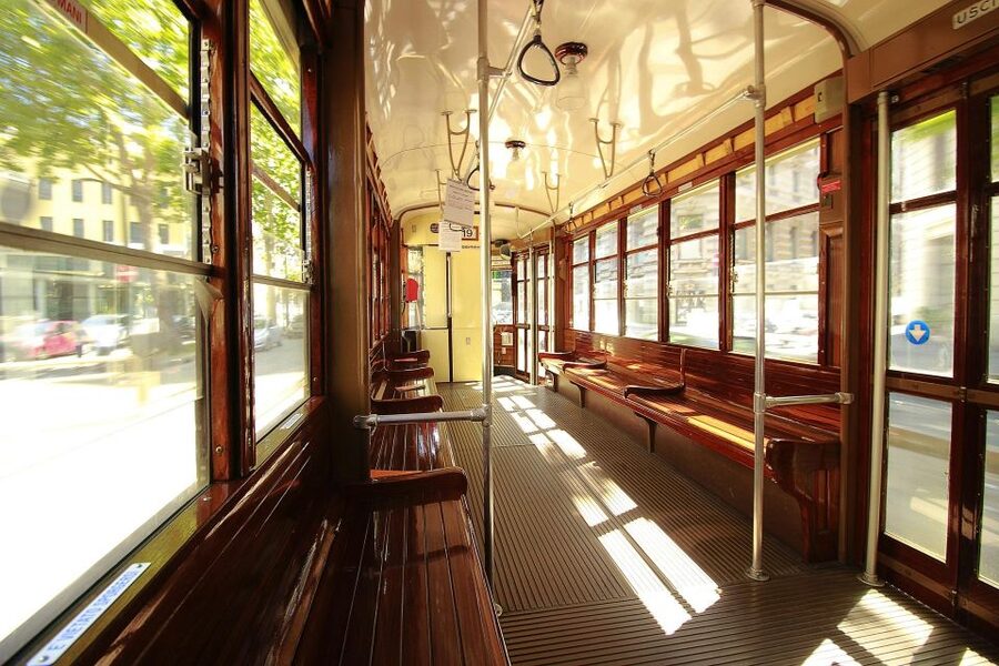 Milan: 2.5-Hour City Tour by Tram - The guide makes the difference
