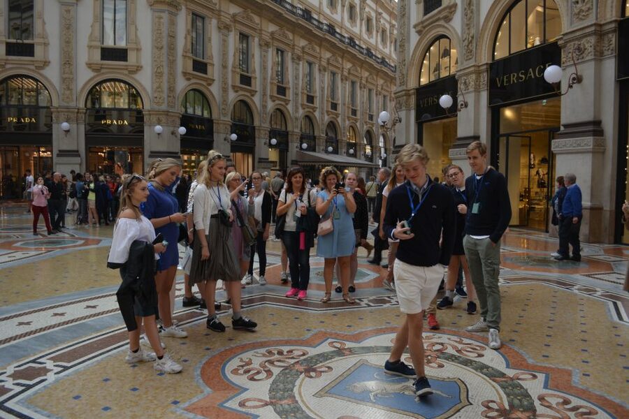 Milan: 2.5-Hour City Tour by Tram - Sforza Castle and the Dukes of Milan