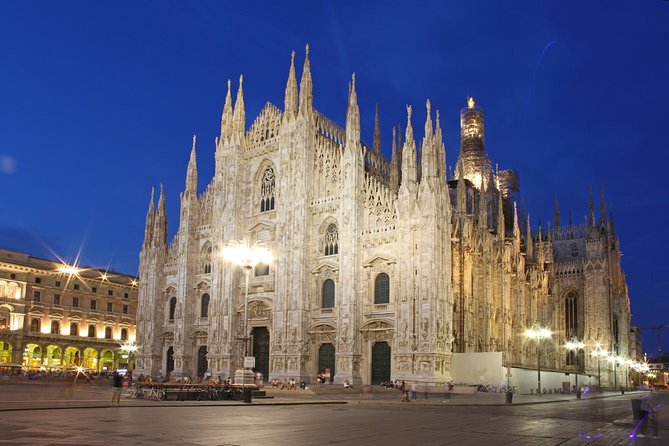 Milan: Best of Skip-the-Line Duomo Rooftops Guided Tour - Riding the lift to the first terrace
