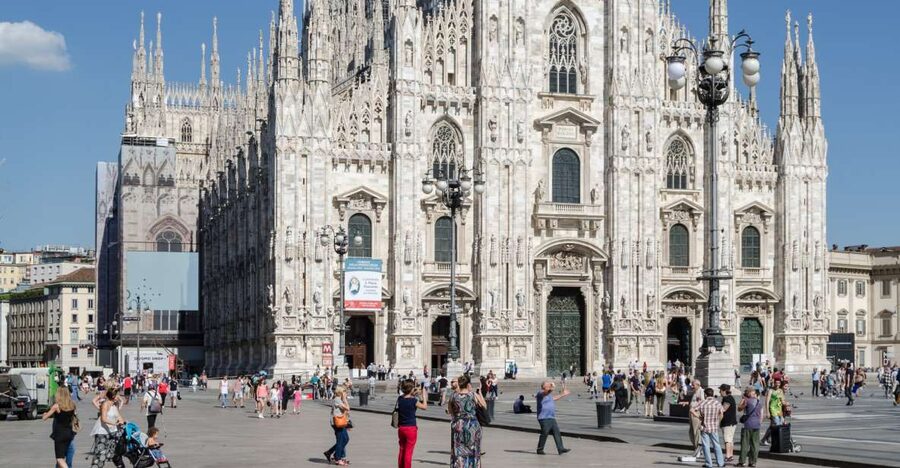 Milan: Best of the Highlights Walking Tour - Piazzale Cadorna and the Needle, Thread and Knot