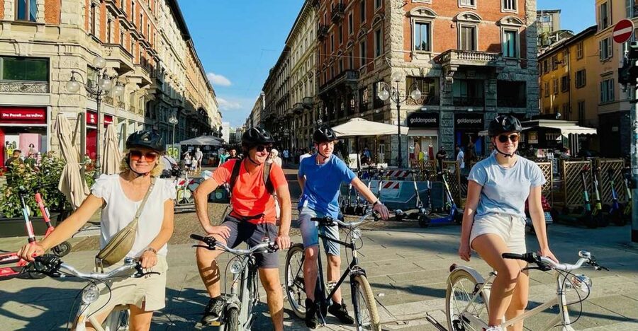 Milan: Bike tour of the city - Starting at Allride with a Rossignoli bicycle