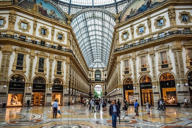 Milan by night walking experience - The Duomo is the evening finale