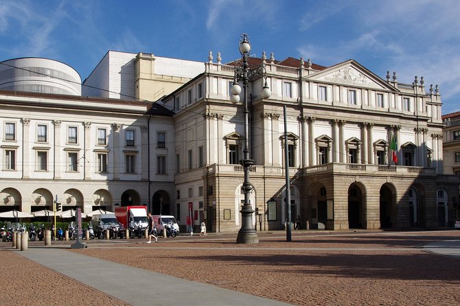 Milan by night walking experience - Guide quality matters more than the route