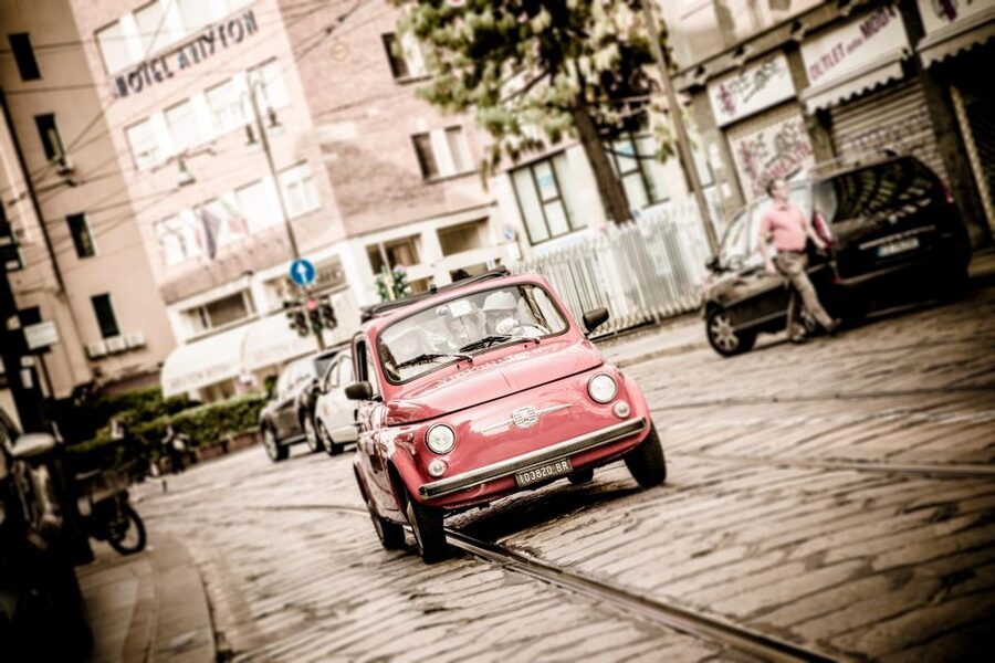 Milan: Canals Tour by Vintage Fiat 500 (2hs, 2 stops) - Sforza Castle and Milan’s central sights