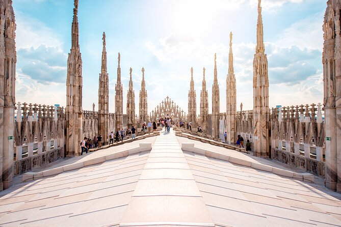 Milan: Cathedral and Duomo's Rooftop Guided Tour - Riding up to the terraces