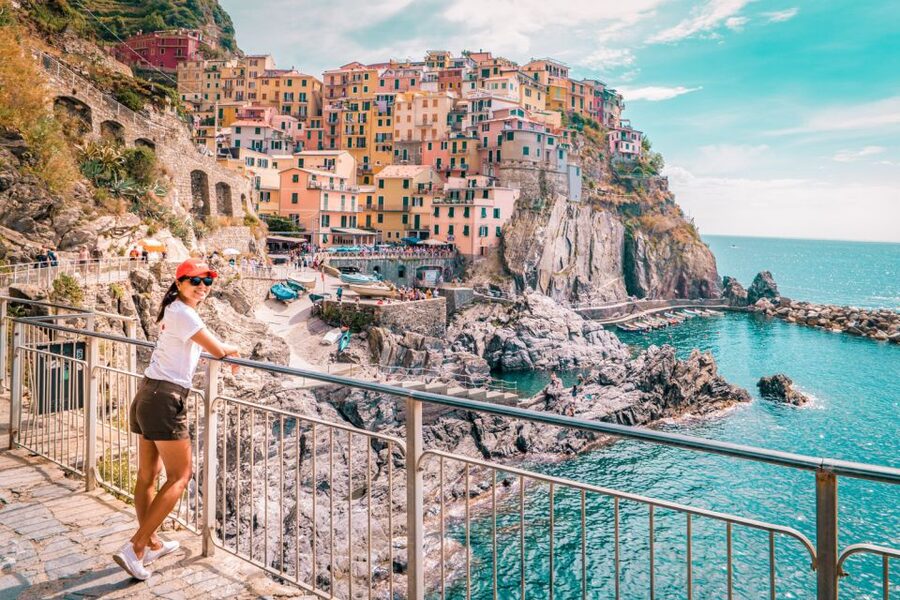 Milan: Cinque Terre Full-Day Guided Trip With Cruise - The early coach ride from Milan