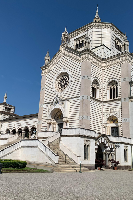 Milan: City Highlights Bike Tour - Why a bike is a smart way to see Milan