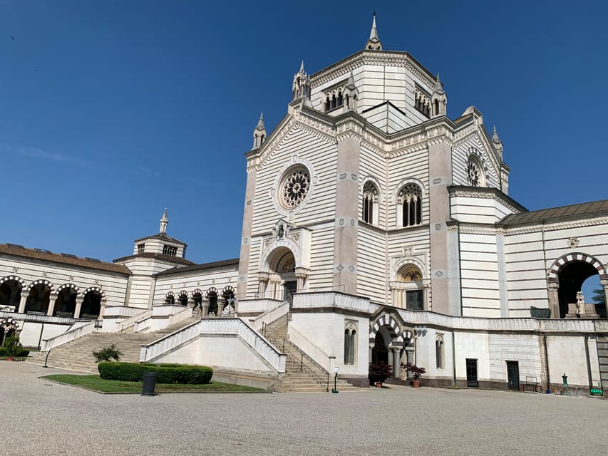 Milan: City Highlights Bike Tour - Brera, the Monumental Cemetery, and Chinatown
