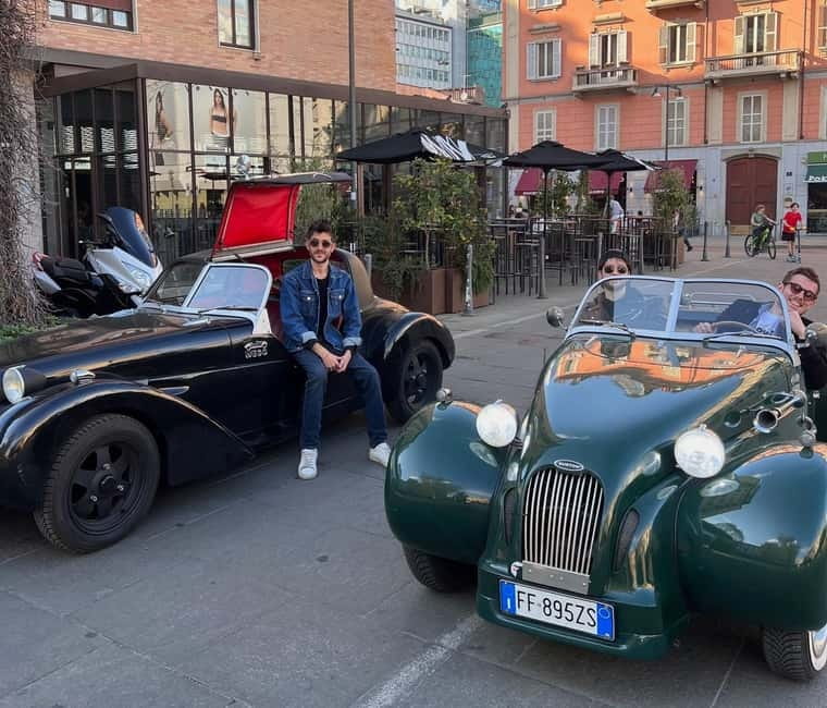 Milan: City Highlights Private Tour by Vintage Car - Arco della Pace and Parco Sempione