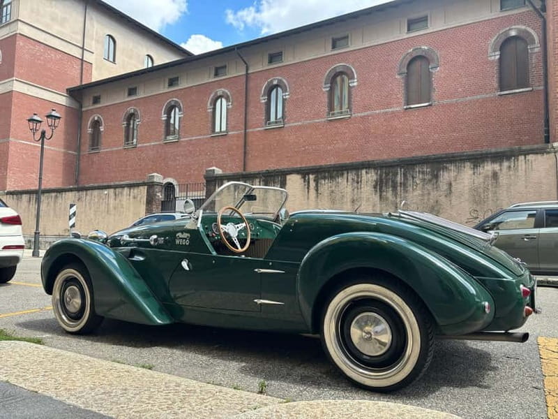 Milan: City Highlights Private Tour by Vintage Car - Brera brings the refined Milanese mood