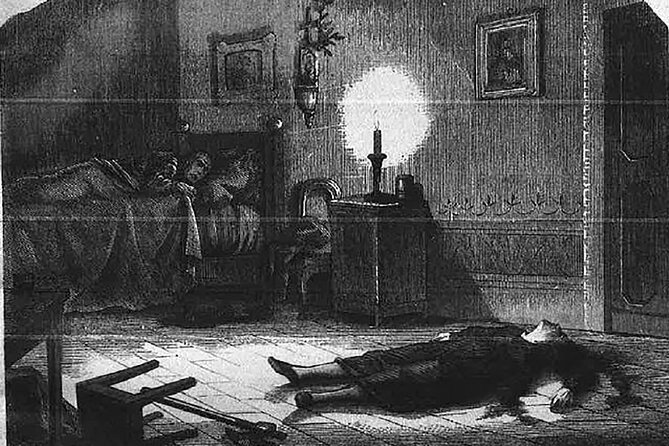 Milan Dark Ghost Tour on Foot - Corso Venezia and the first turn into the past