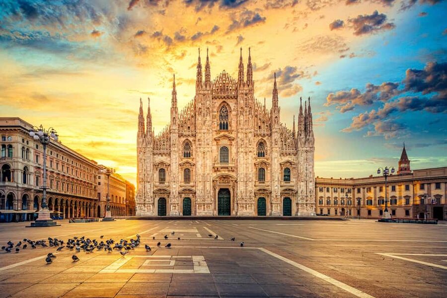 Milan Duomo Cathedral and Rooftop Terrace Guided Tour - Why the Duomo rooftop is worth your time