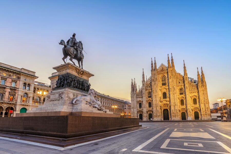 Milan: Duomo & Rooftop Tour with Optional Hop-On Hop-Off Bus - The crypt and the tomb beneath the altar